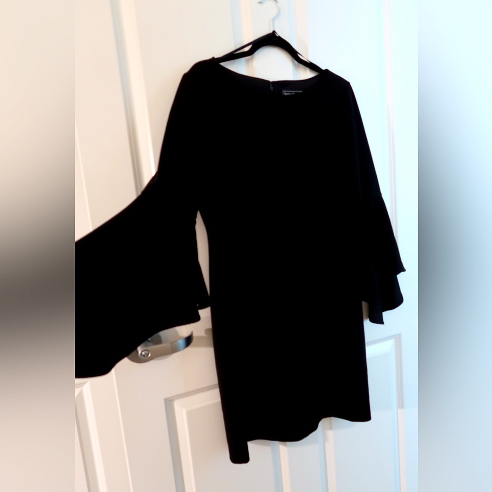 Flutter Sleeve Sheath Dress / Worn once